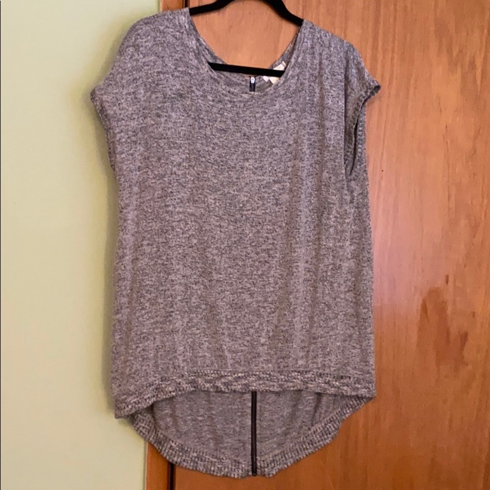 Matty M size M top